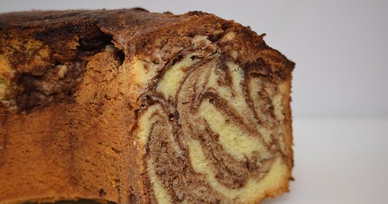 Saftiger Kuchen mit Kinderschokolade: Das einfache Rezept zum Verlieben